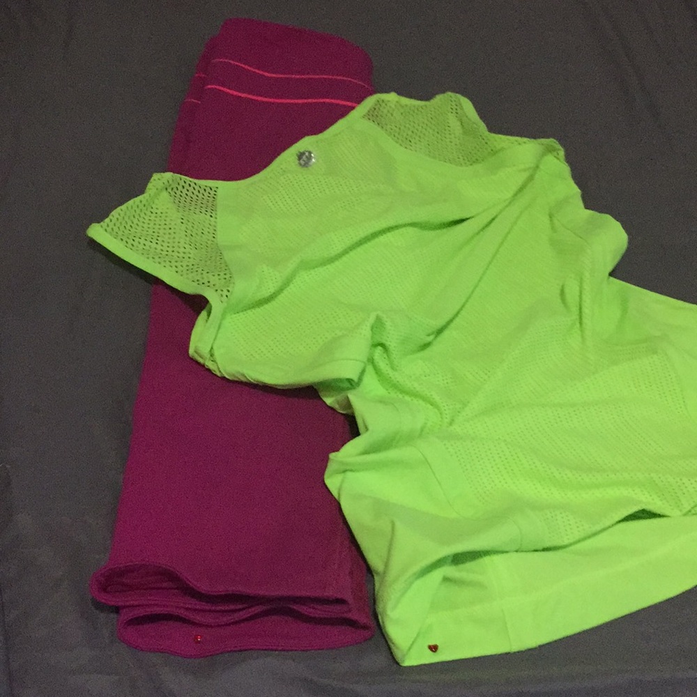 workout bundle of cropped leggings &mesh panel top